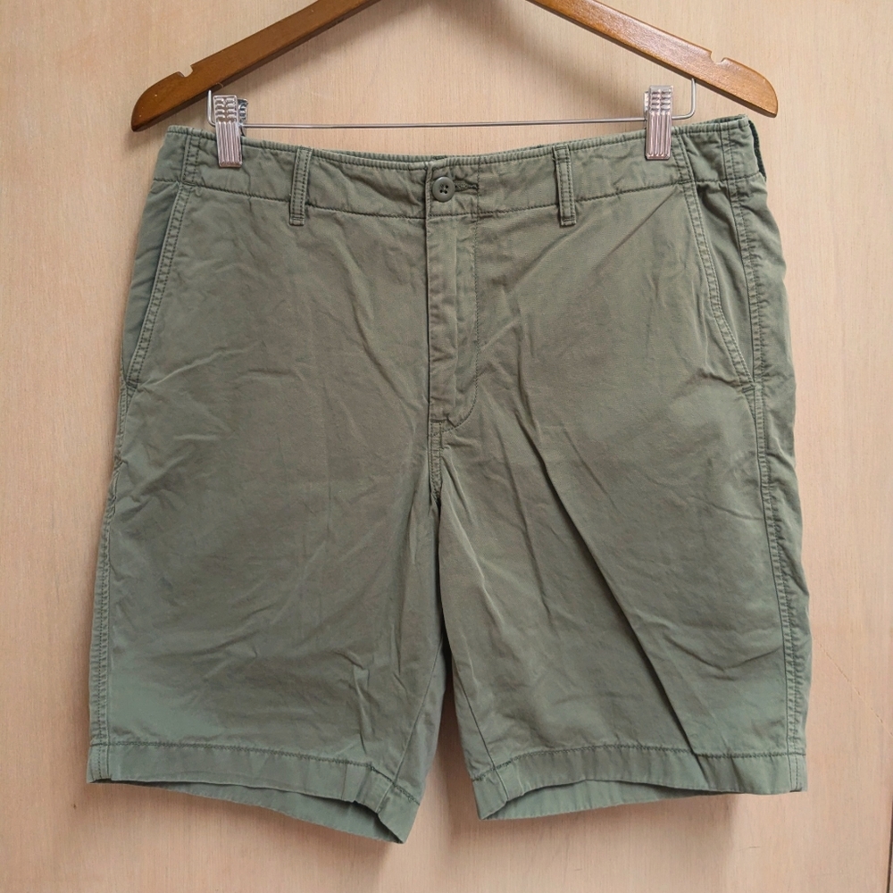 Uniqlo Chino Cotton Shorts 9" inseam 30-33" waist